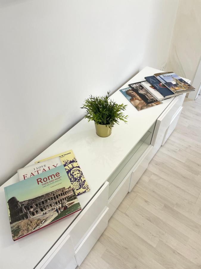 Nazionale 221 Mamila Suite Rom Exteriör bild